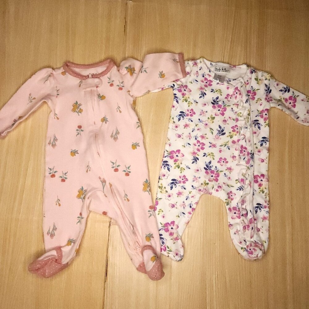 Unbranded Infant Girls 2 Piece Floral Footie Pajamas Bundle 0-3 Months